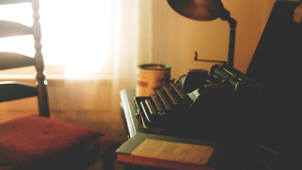 faulkner-typewriter