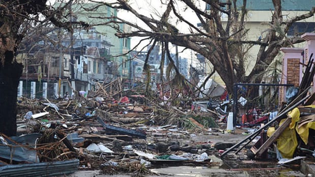 typoon-philippines-damage