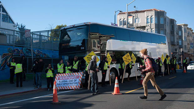 google-bus-protest