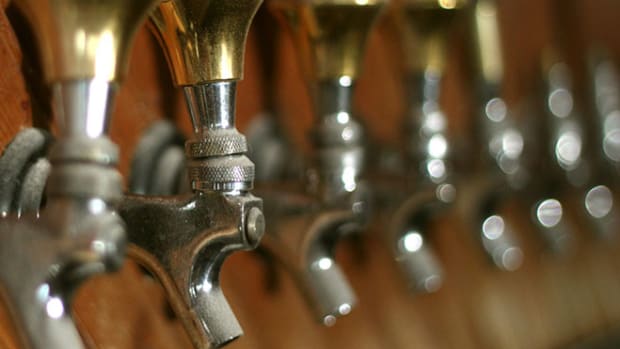 beer-taps
