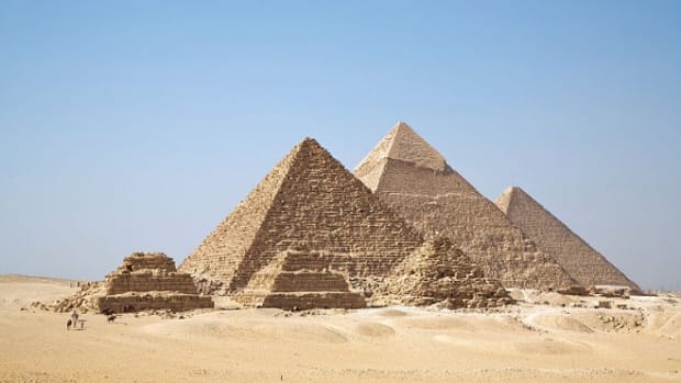 pyramids1.jpg