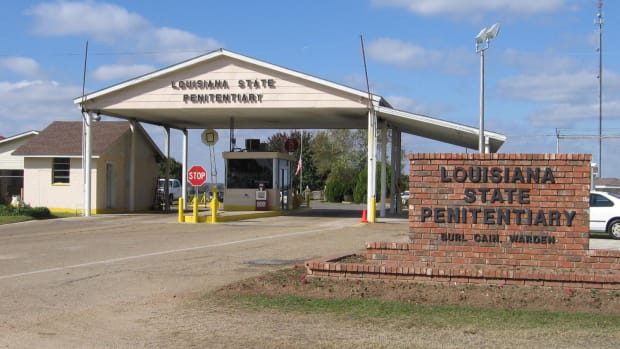 The entrance to the Louisiana State Penitentiary.