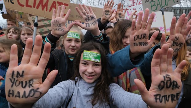 Children and students participate in a #FridaysForFuture climate protest on March 15th, 2019, in Berlin, Germany.