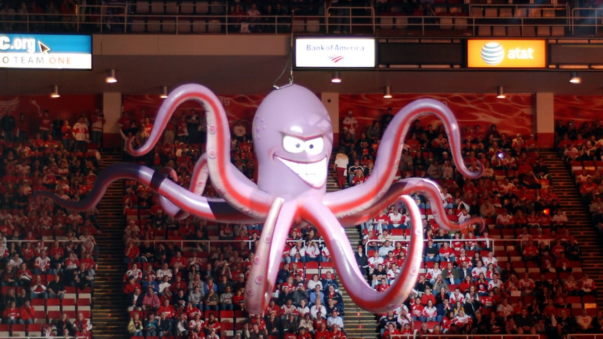 Took a stab at an octopus wallpaper : r/DetroitRedWings