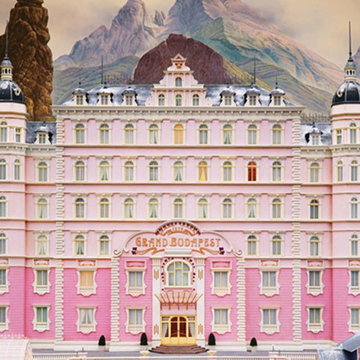 I built the grand budapest hotel in Minecraft! : r/wesanderson