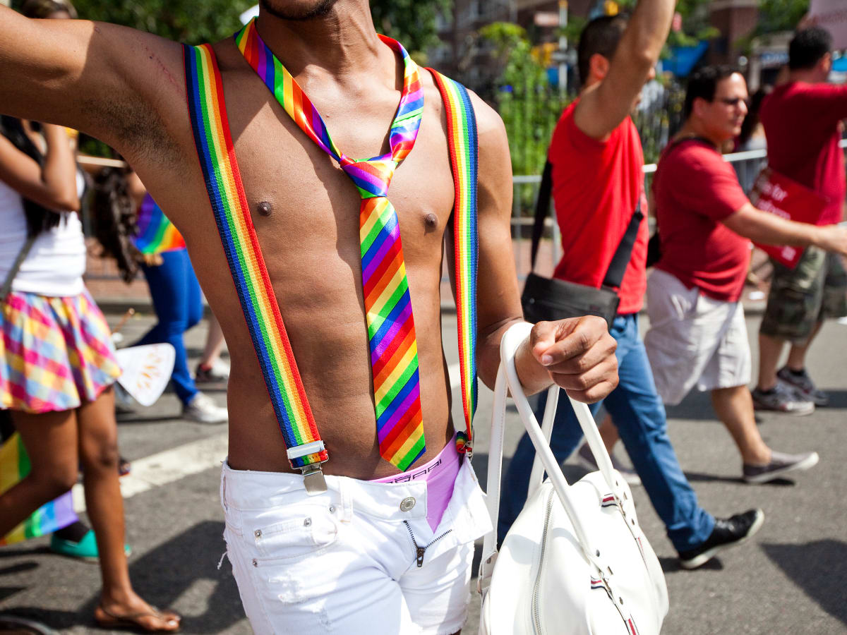 when is the gay pride parade in new york 2012