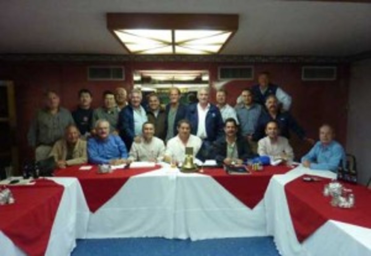 A meeting with Rotary members of Ensenada Centenaria at the Hotel San Nicholas (Kristian Beadle).