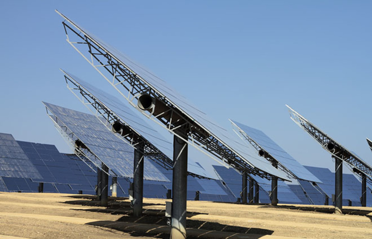 Solar power plant. (Photo: raulbaenacasado/Shutterstock)