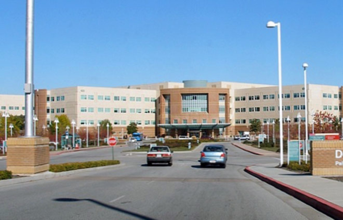 VA Medical Center in Palo Alto, California. (Photo: Coolcaesar/Wikimedia Commons)