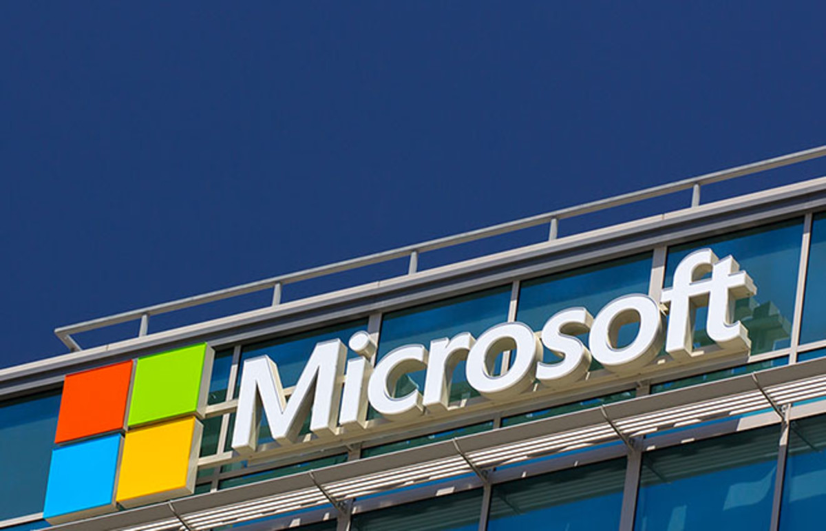 Microsoft corporate building in Santa Clara, California. (Photo: Ken Wolter/Shutterstock)