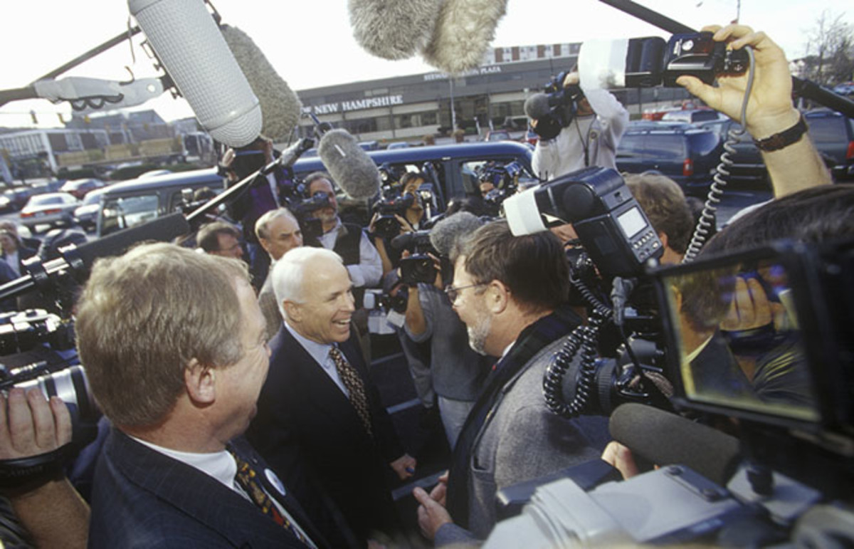 Senator John McCain during Republican primaries in Concord, New Hampshire, in 2000. (Photo: spirit of america/Shutterstock)