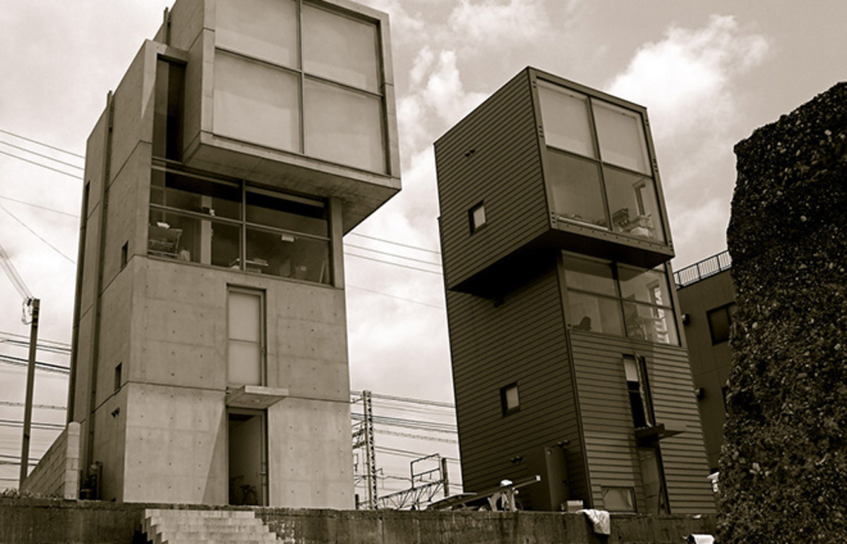 Do these houses in Kobe, Japan, look disposable to you? (Photo: leodileo/Flickr)