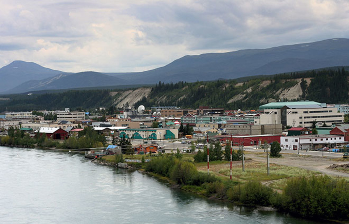 Downtown Whitehorse along the Yukon River. (Photo: Gareth Sloan/Wikimedia Commons)