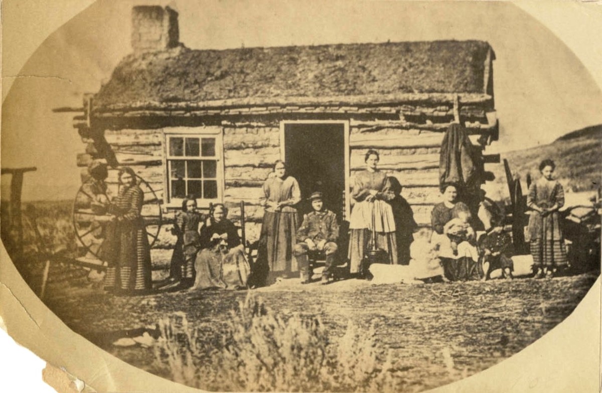 A Mormon family, circa 1888. (Photo: Wikimedia Commons)
