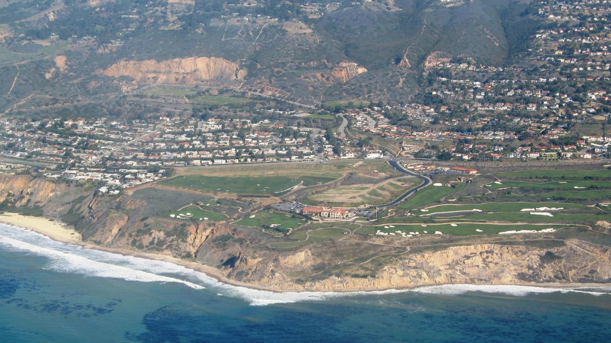 An aerial view of Trump National Golf Club in Los Angeles, California. (Photo: Cardinalngold/Wikimedia Commons)