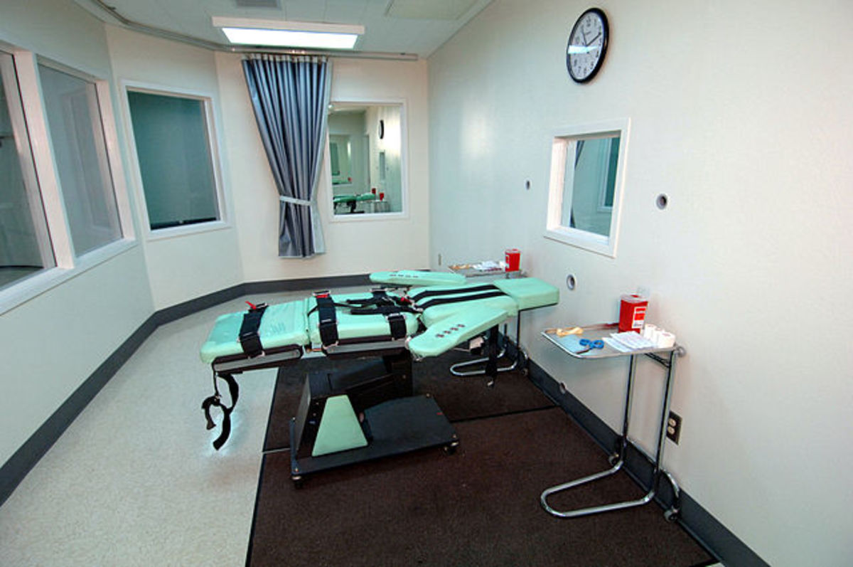 The lethal injection room at San Quentin State Prison in California. (California Department of Corrections and Rehabilitation/Wikimedia Commons)