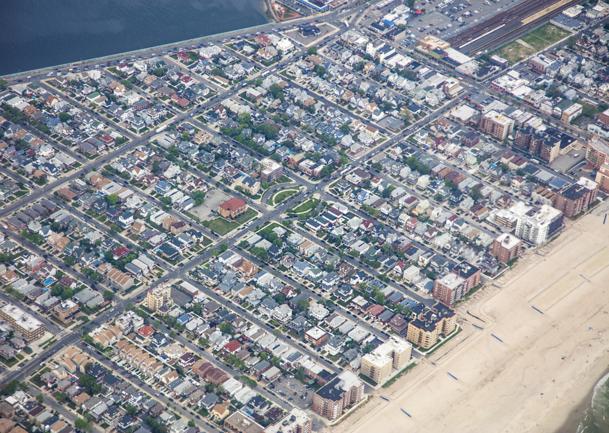Long Islanders have a certain, uh, way with words. (Photo: Stuart Monk/Shutterstock)
