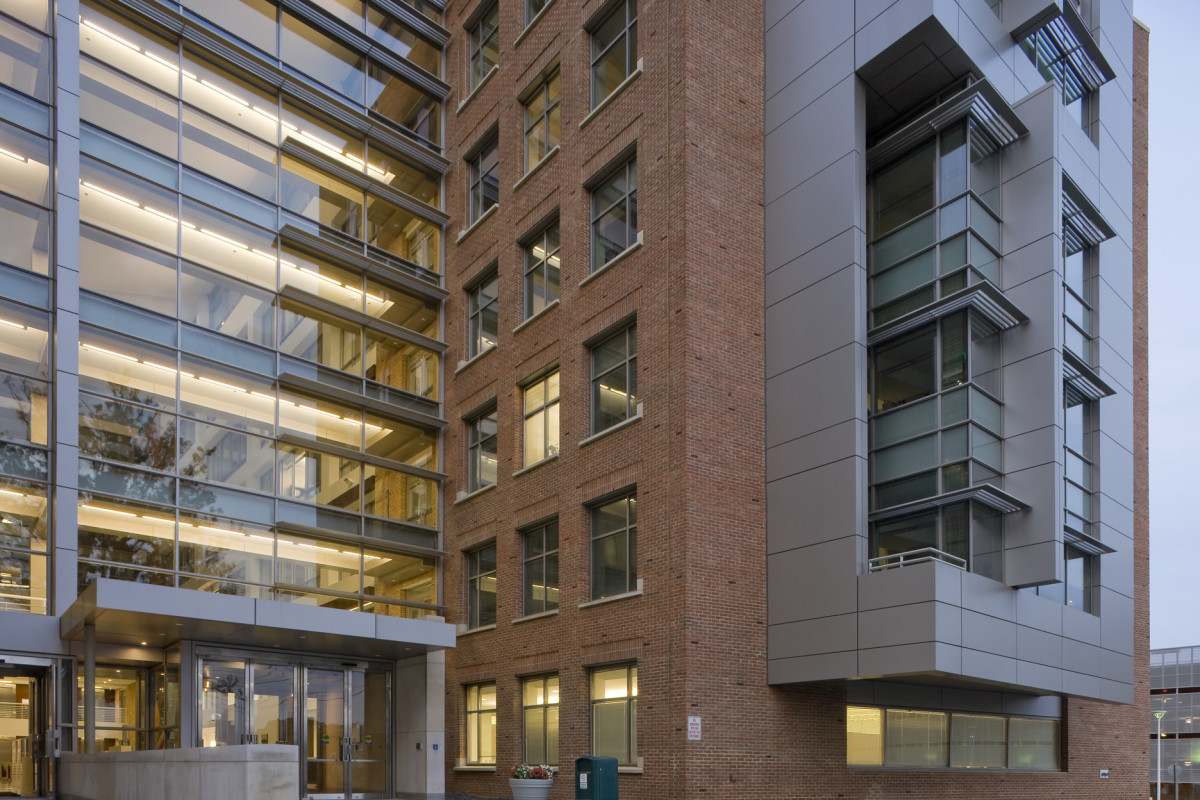 FDA Building 51 houses the Center for Drug Evaluation and Research. (Photo: Public Domain)