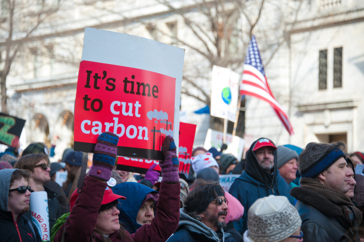 Marchers take part in the Forward on Climate rally in Washington, D.C., in 2013. (Photo: Rena Schild/Shutterstock)
