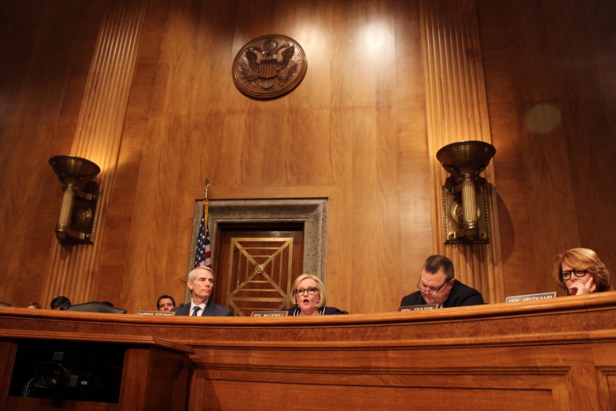 Senators question Backpage executives. (Photo: senatormccaskill/Flickr)
