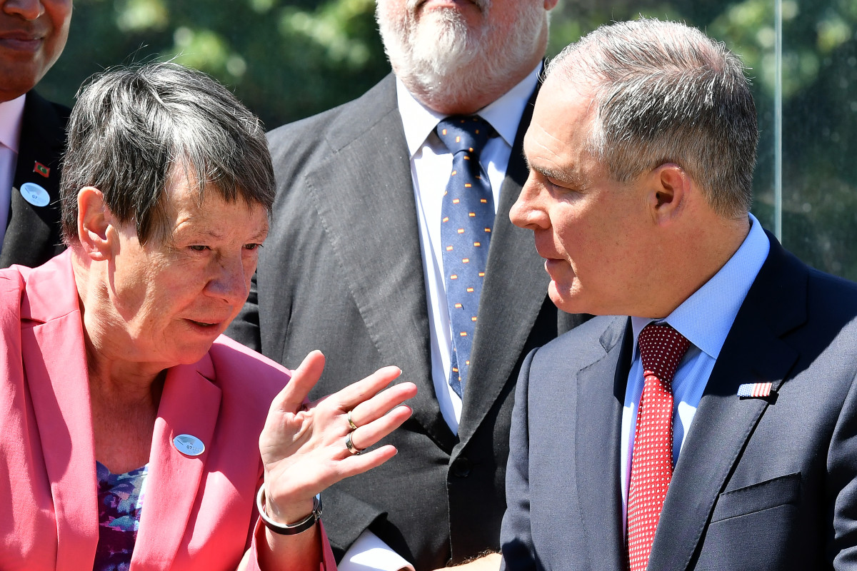 Germany's Environment Minister Barbara Hendricks and head of the Environmental Protection Agency Scott Pruitt talk during the G7 Environment summit in Italy on June 11th, 2017.