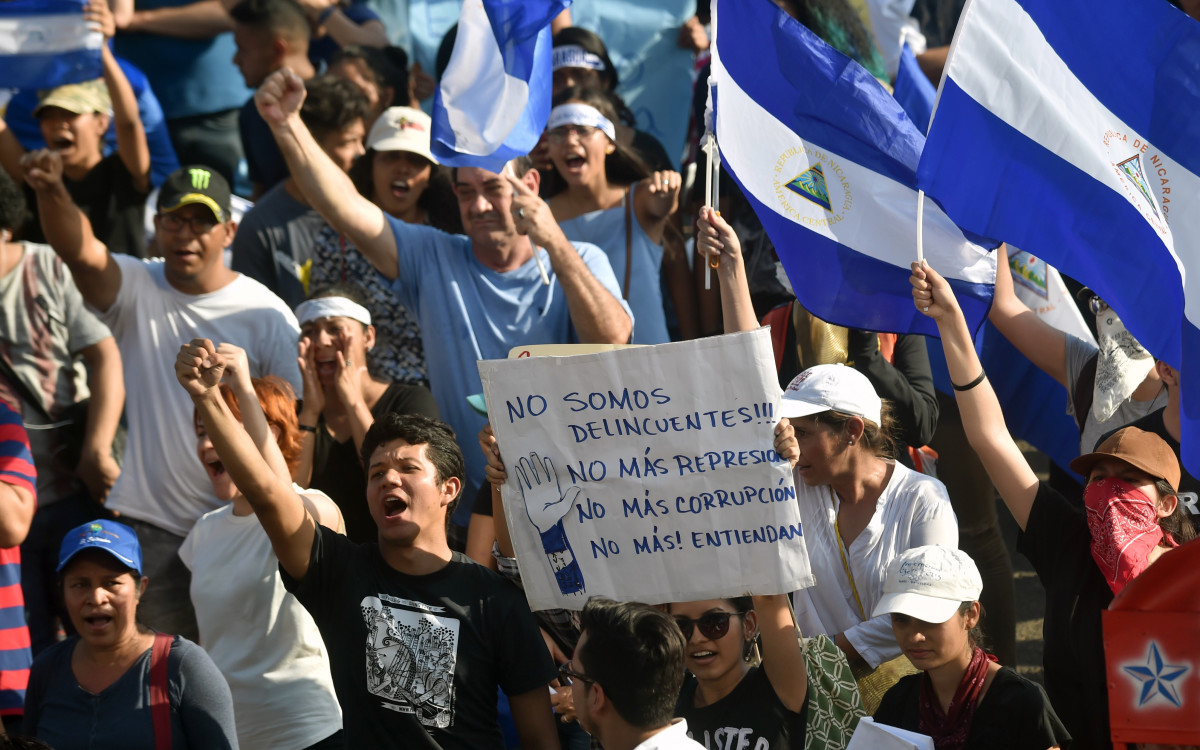 Students march during a protest against the government of President Daniel Ortega, in Managua, on April 25th, 2018.