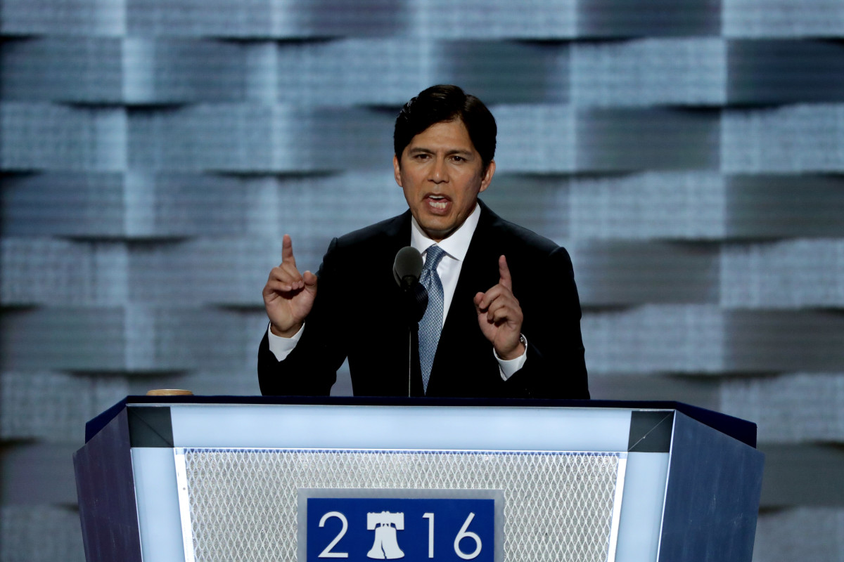 Kevin de León delivers a speech on the first day of the Democratic National Convention on July 25th, 2016, in Philadelphia, Pennsylvania.
