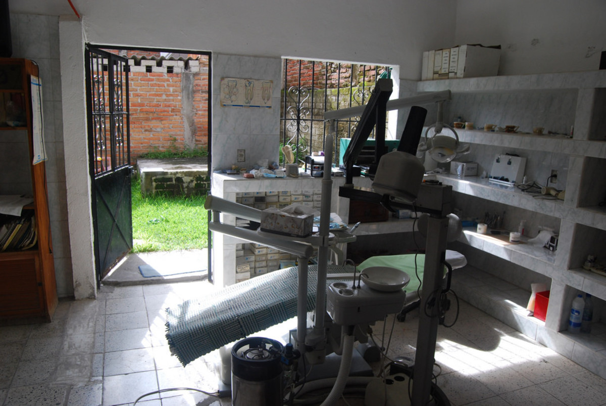A local dental office in El Pitillal, Mexico.