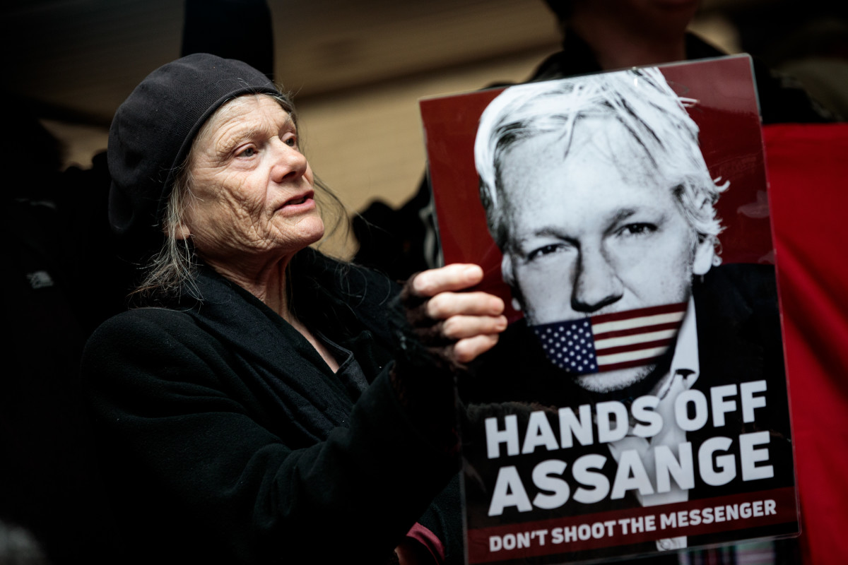 Protesters demonstrate in support of WikiLeaks Founder Julian Assange outside Southwark Crown Court, where he was sentenced on May 1st, 2019.
