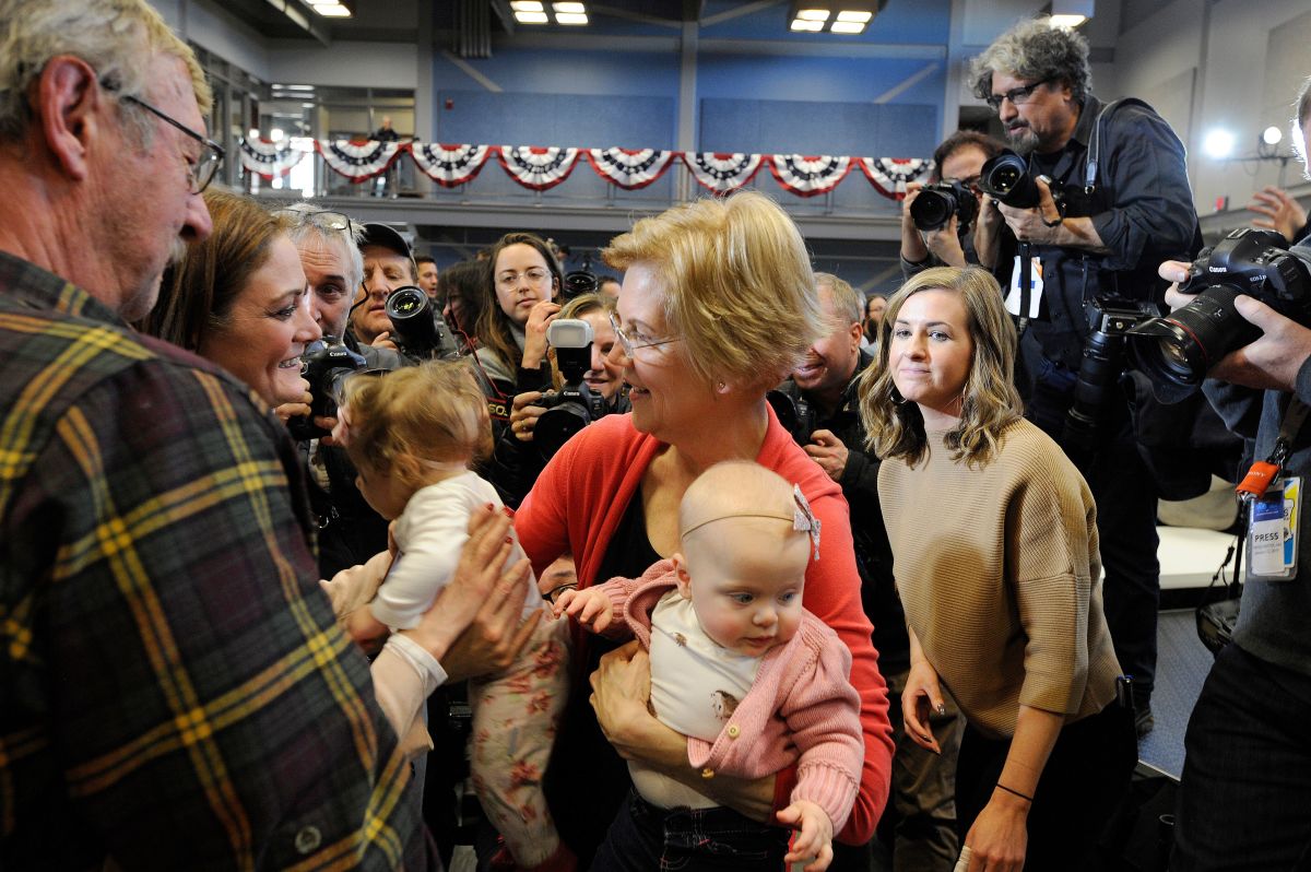 Senator Elizabeth Warren holds babies after addressing an organizing event at Manchester Community College in Manchester, New Hampshire, on January 12th, 2019.