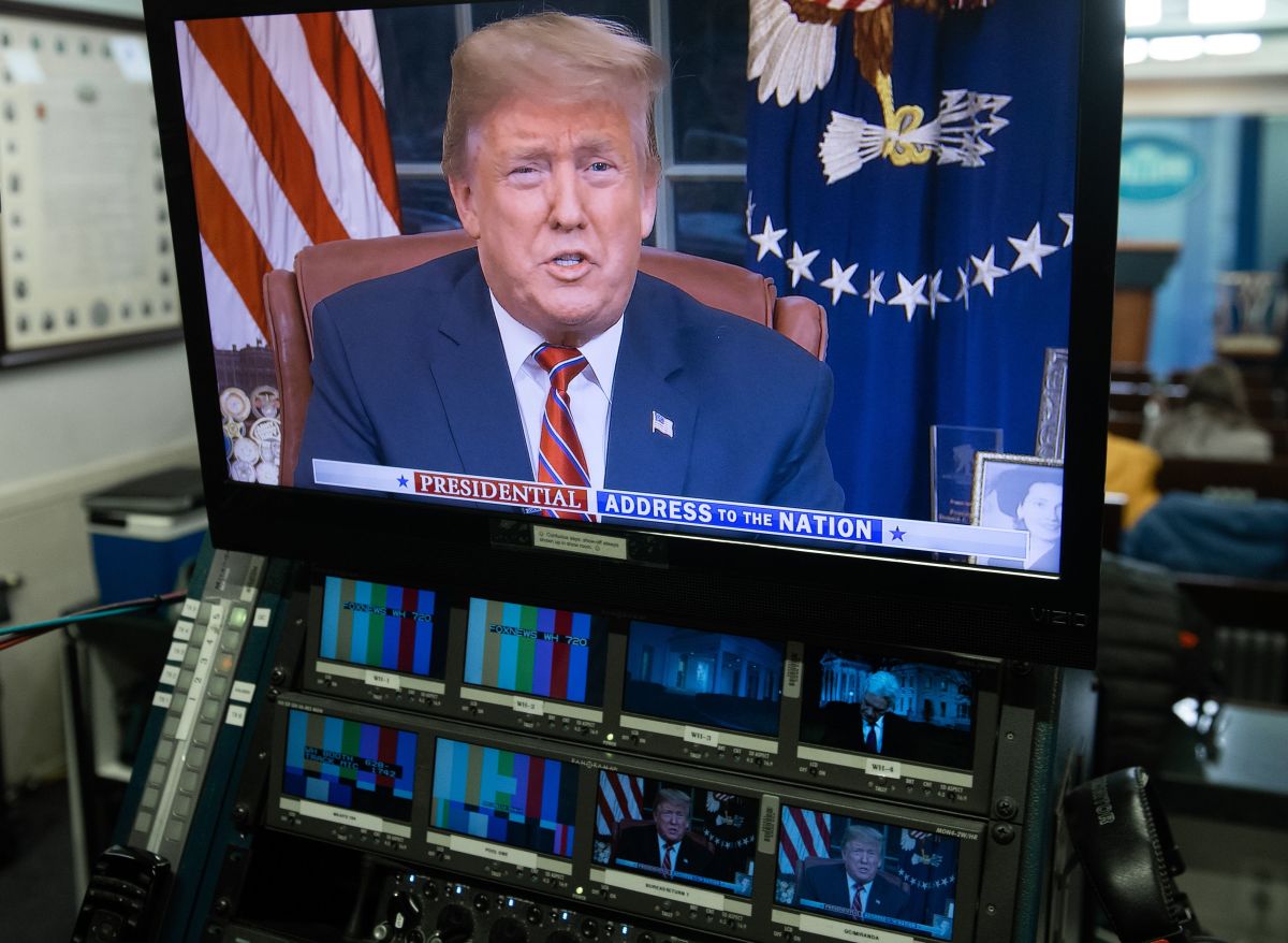 President Donald Trump's address about the government shutdown is streamed on a television screen in the Press Briefing Room of the White House in Washington, D.C., on January 8th, 2019.