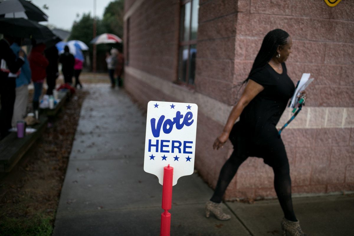 Residents of Charlotte, North Carolina, arrive at a polling station to vote on November 6th, 2018.