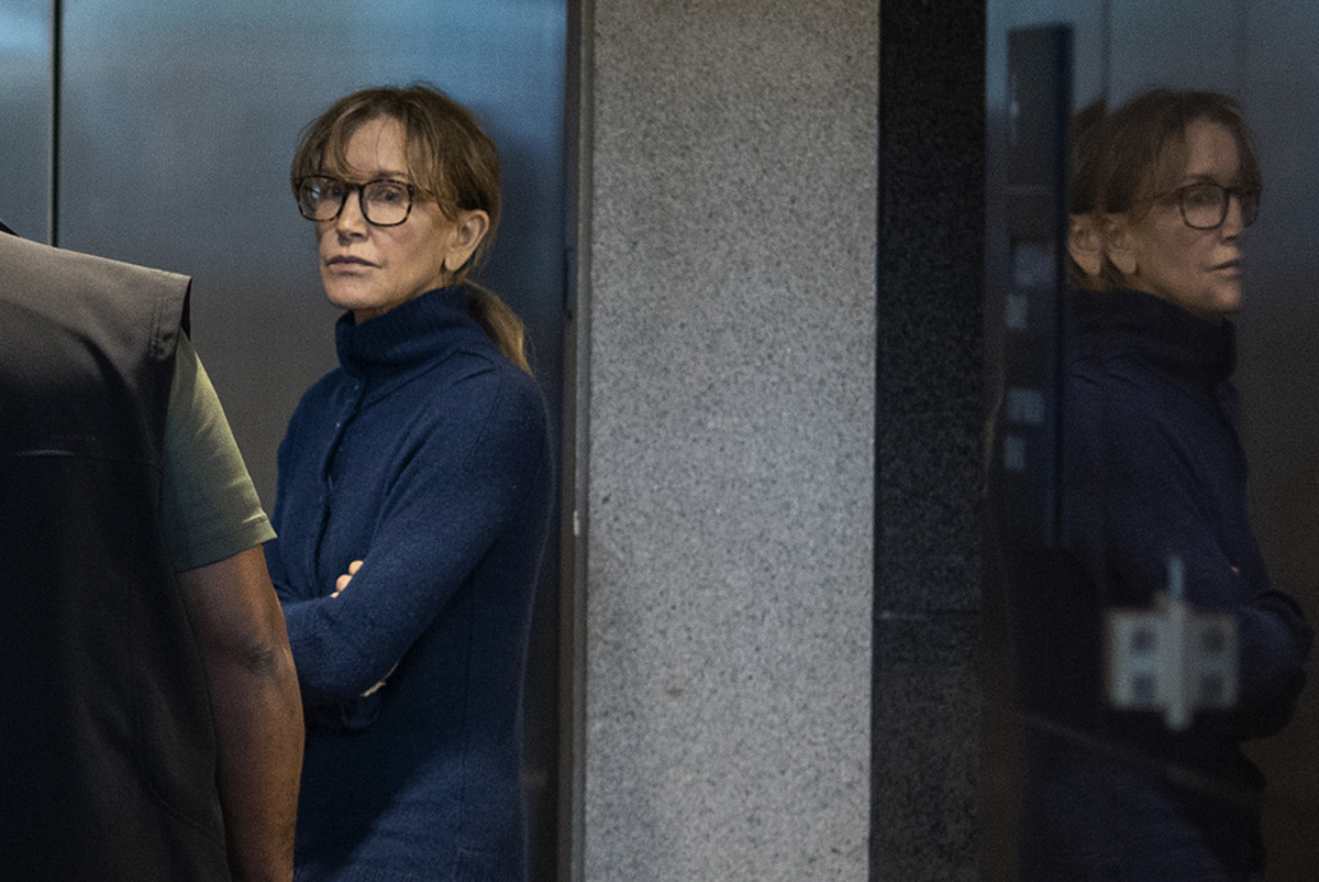 Actress Felicity Huffman inside the Edward R. Roybal Federal Building and U.S. Courthouse in Los Angeles on March 12th, 2019.