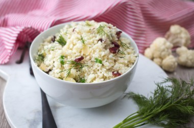 Cauliflower rice with cranberries and dill