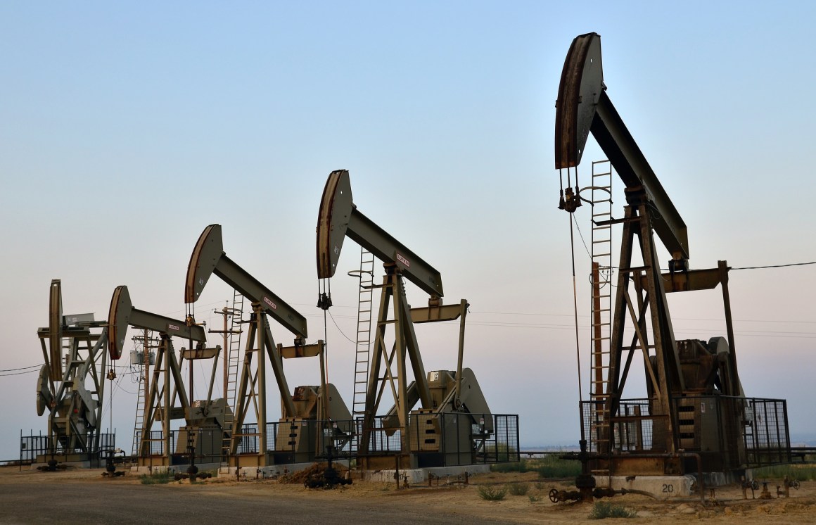 A new report calls on California to stop issuing permits for new extraction wells.