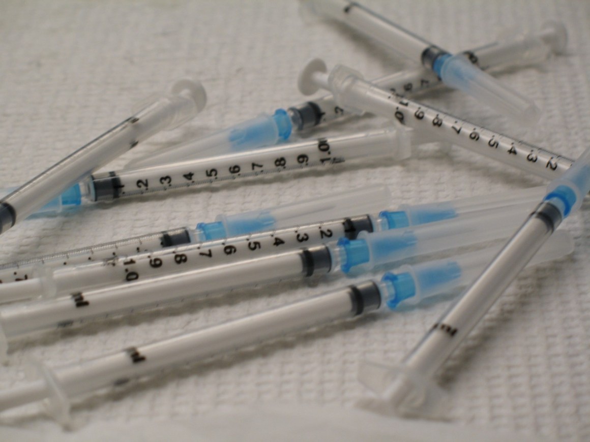 Photo showing a small pile of syringes