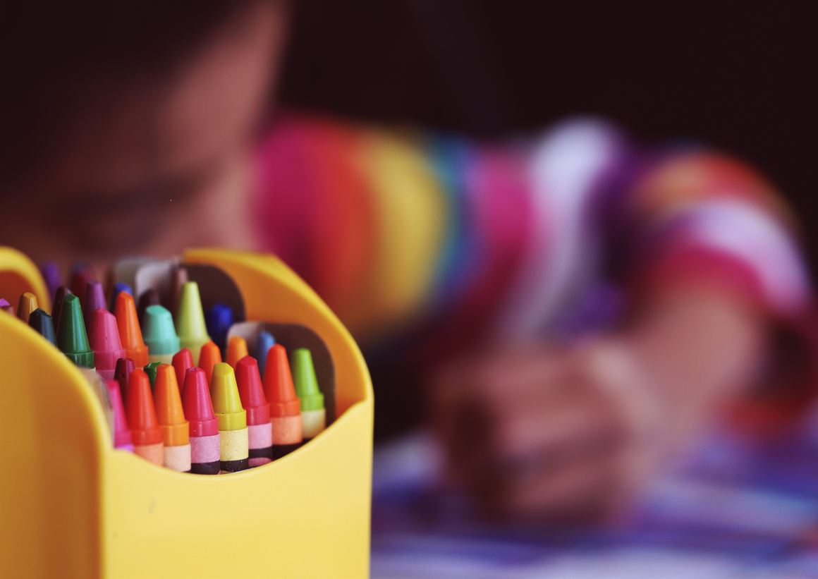 child kid crayon art classes education