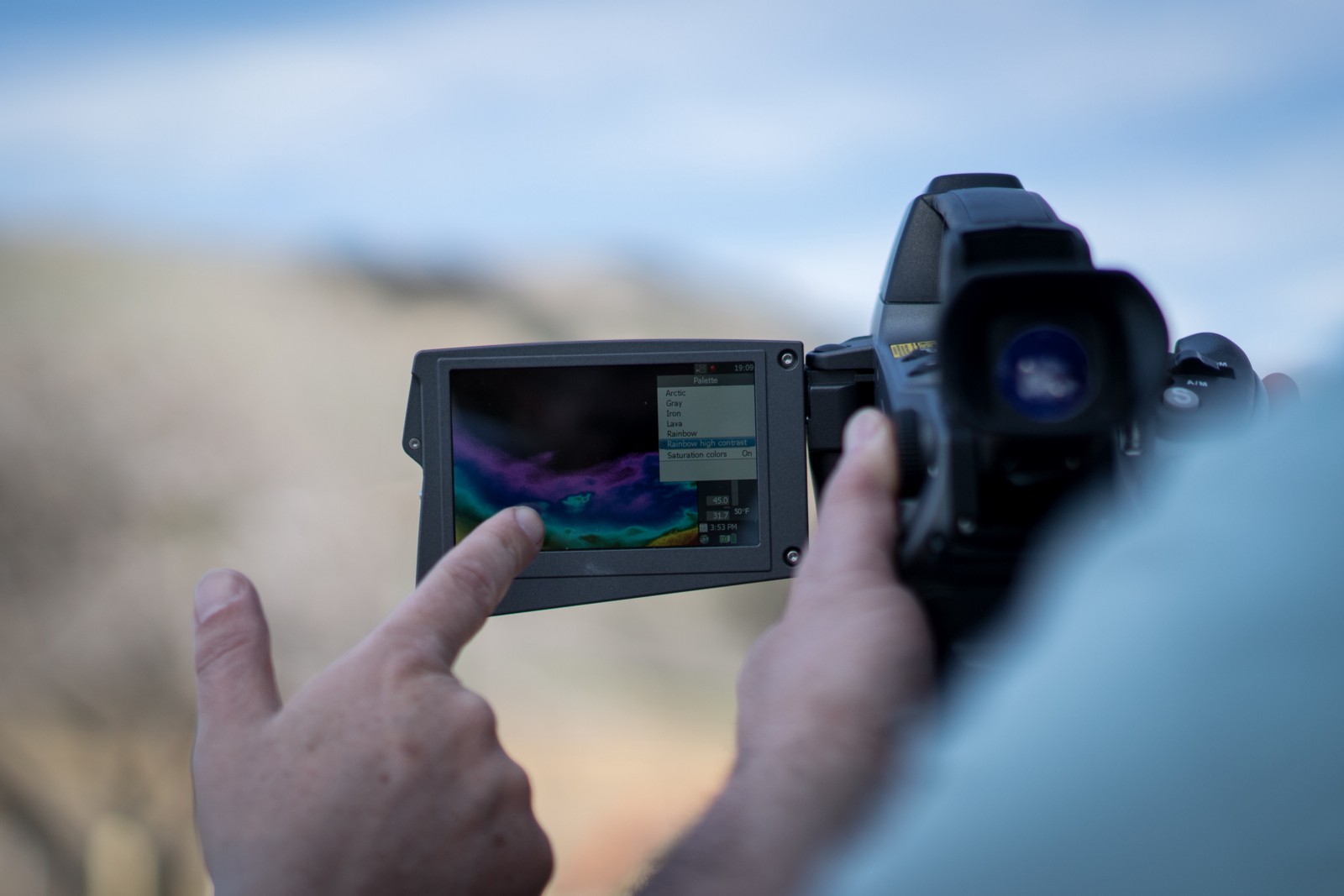 Gary Yamron of Porter Ranch attempts to visualize methane emissions spewing from Aliso Canyon using an infrared FLIR video camera that costs over ,000. Yamron works for an environmental equipment rental company and happens to live in the Porter Ranch community that has been severely affected by the gas leaks, so he decided to test out the equipment’s infrared capabilities. A video uploaded to YouTube on December 12th used the same model of FLIR camera to record the otherwise invisible giant cloud of leaking methane.