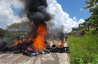 Residents of the Brazilian border town of Pacaraima burn tires and belongings of Venezuelans immigrants after attacking their two main makeshift camps, leading them to cross the border back into their home country on August 18th, 2018.