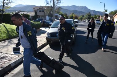 Federal Bureau of Investigation staff arrive at the home of suspected nightclub shooter Ian David Long on November 8th, 2018, in Thousand Oaks, California.