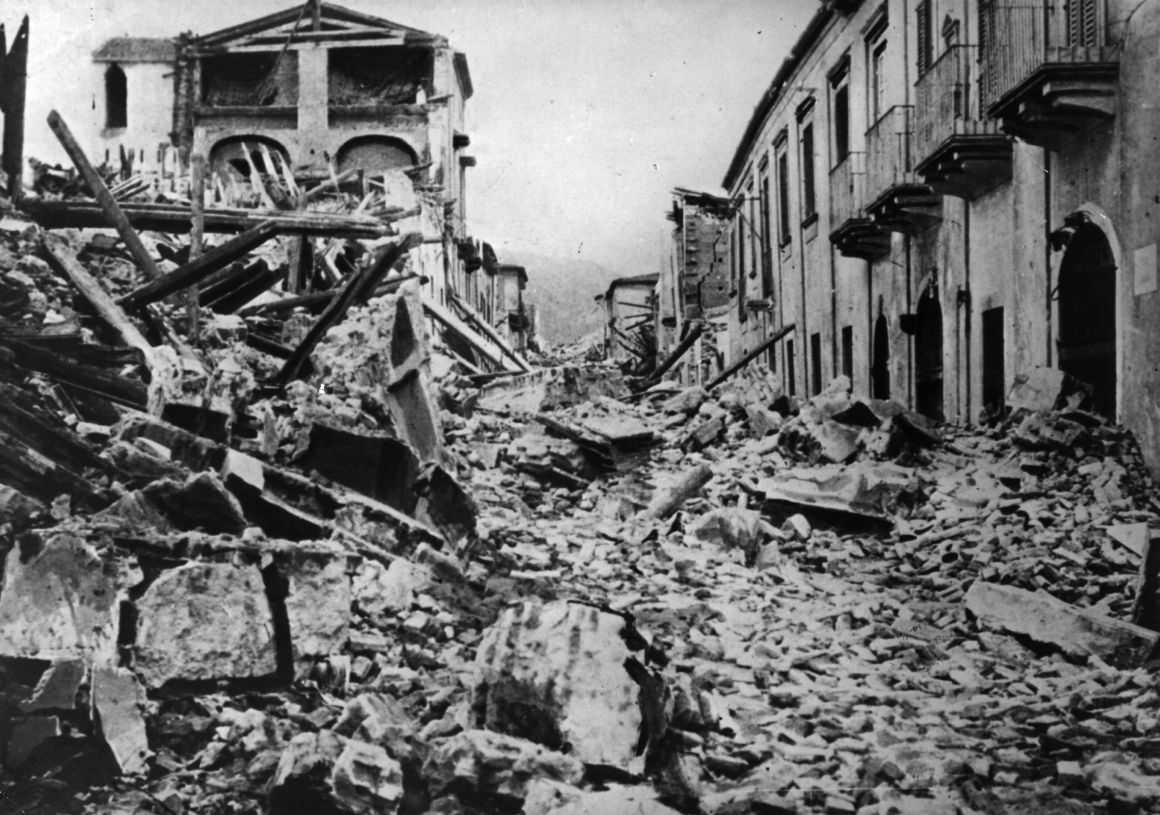 A view of Messina on December 28th, 1908, shortly after the terrible earthquake that destroyed two-thirds of the town. There were 126,000 victims, more than 66,000 from the town itself.