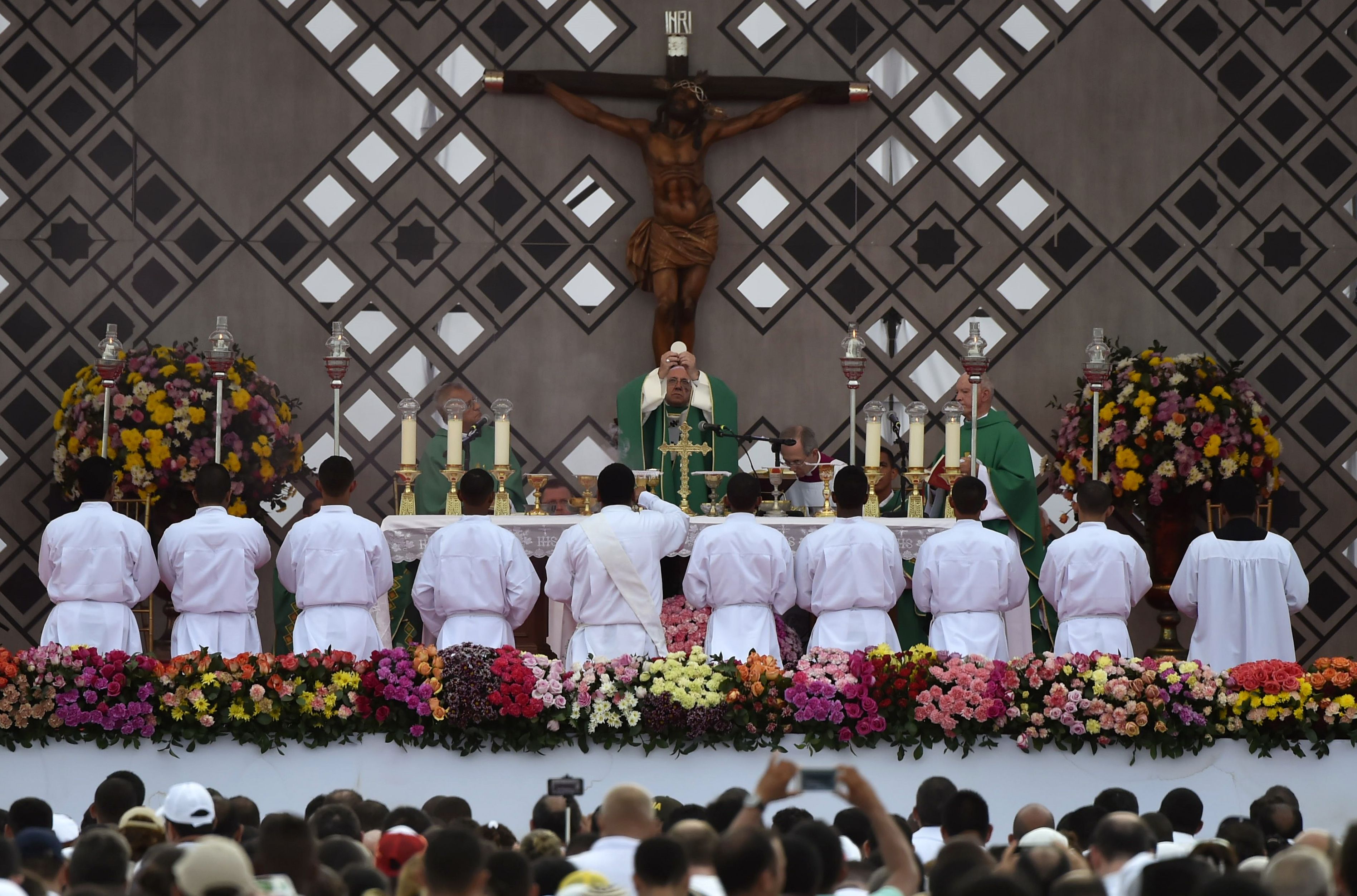 Pope Francis celebrates an open air mass at Contecar—Cartagena's maritime terminal—during the last day of his visit to Colombia on September 10th, 2017.