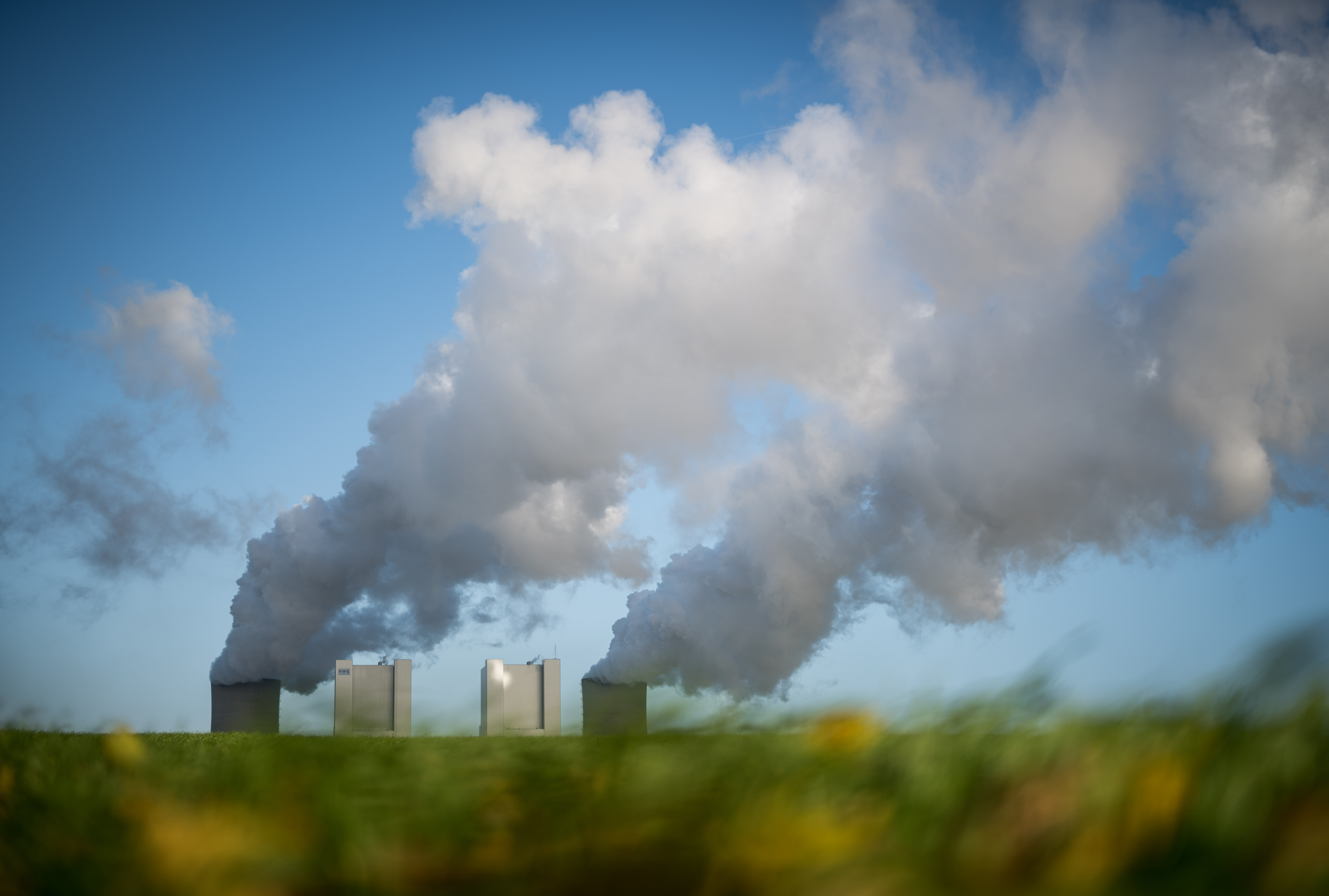 Steam rises from the Neurath coal-fired power plant operated by German utility RWE on November 13th, 2017, near Bergheim, Germany.