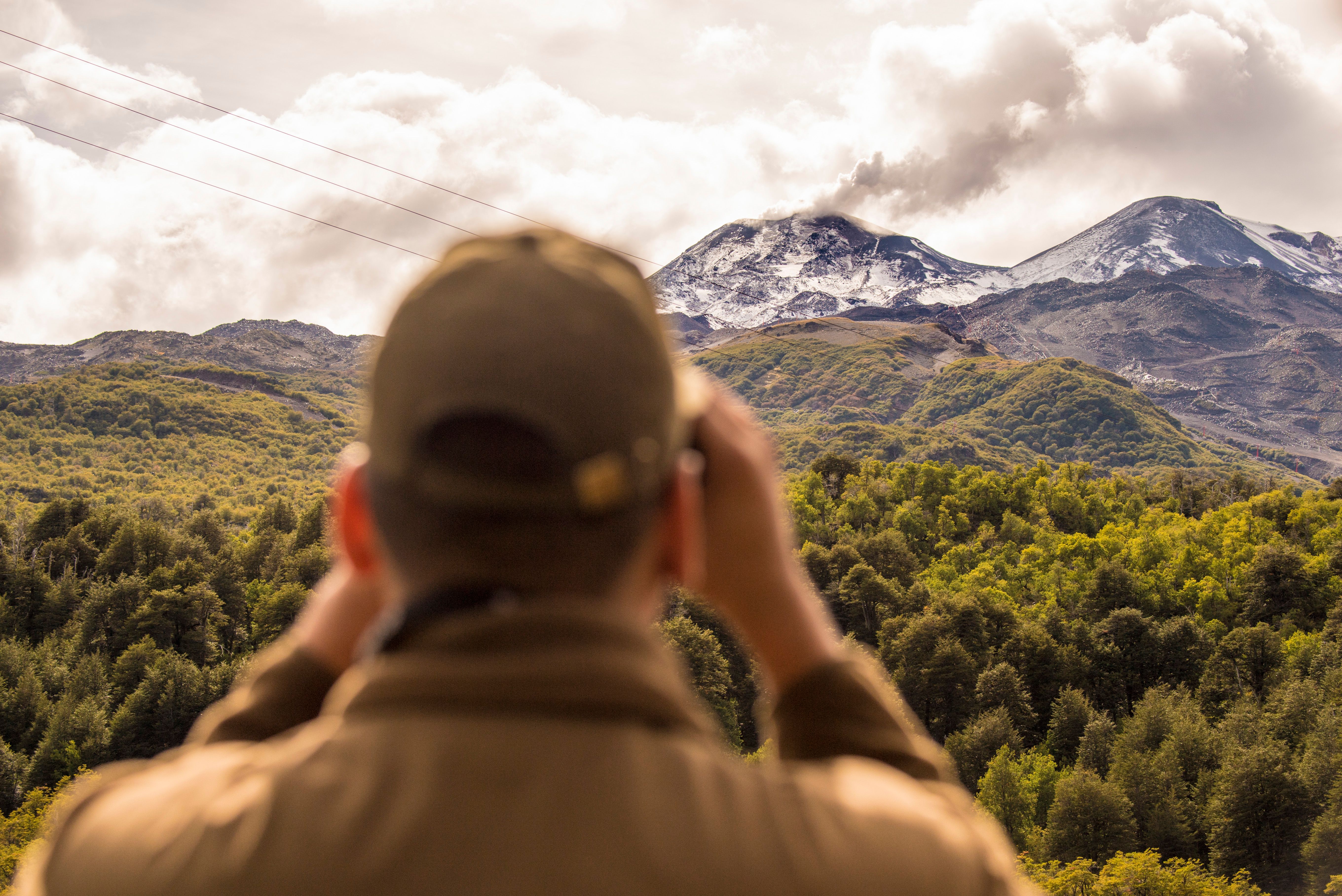 A view of Nevado de Chillan volcano during an eruptive pulse in Las Trancas, some 400km south of Santiago, April 6th, 2018. Emergency service officials in Chile issued an orange alert in the area around the volcano.