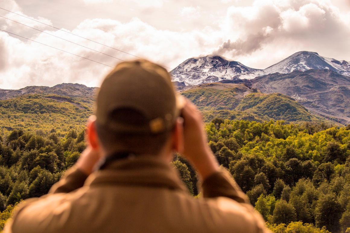 A view of Nevado de Chillan volcano during an eruptive pulse in Las Trancas, some 400km south of Santiago, April 6th, 2018. Emergency service officials in Chile issued an orange alert in the area around the volcano.