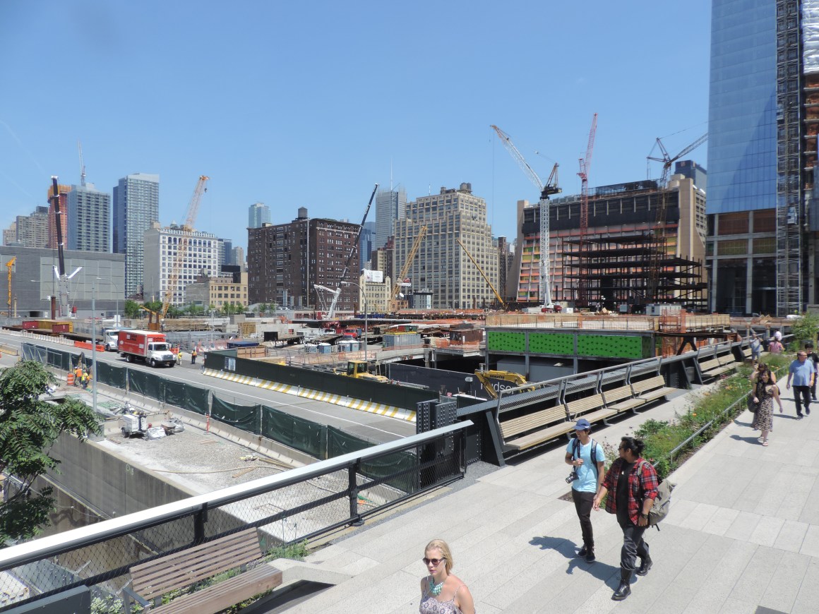 Hudson Yards construction progress in 2015 as seen from the High Line.