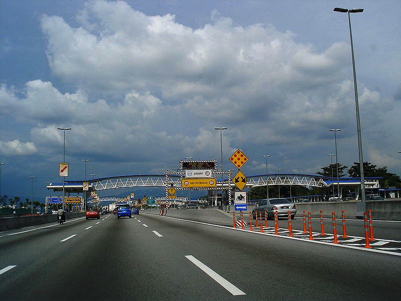 The entrance to Kuala Lumpur's smart tunnel.